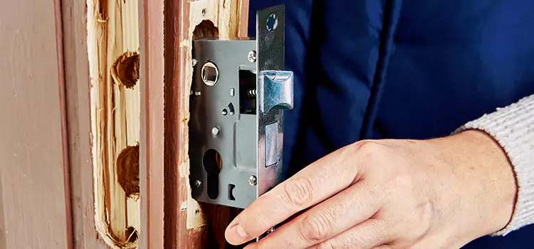 Garage Door Lock Replacement Central Falls